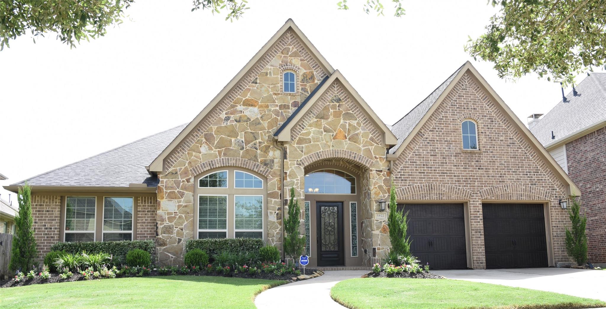 5922 Solara Ledge Lane