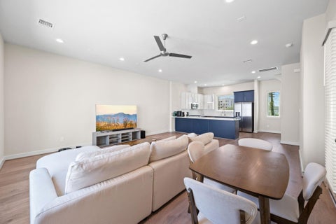 Photo of 3019 Hicks Street, Houston, TX 77007 (MLS # 33842806)