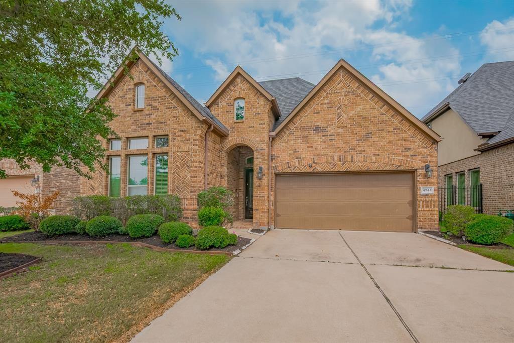 4942 Thunder Creek Lane
