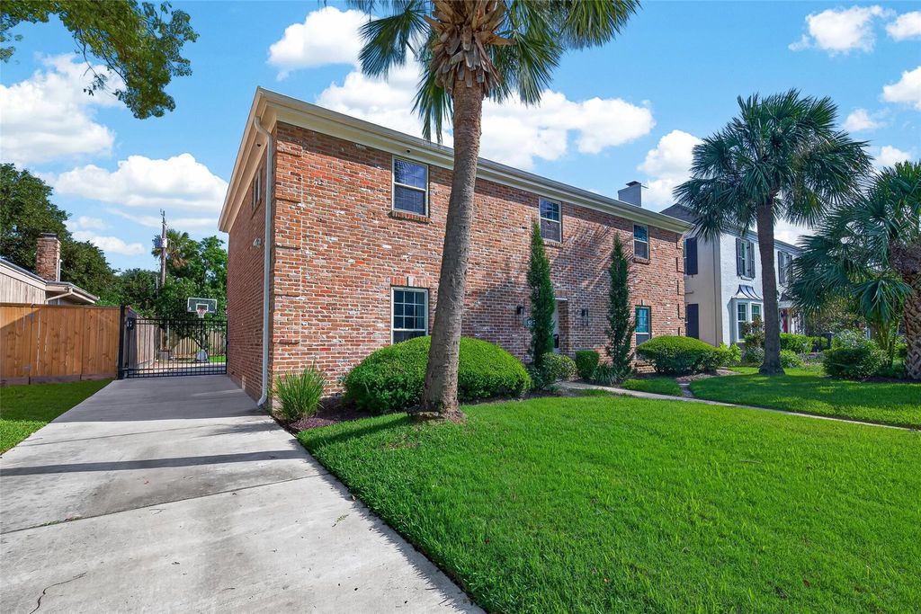 Photo of 4807 Denver Drive, Galveston, TX 77551 (MLS # 10158878)