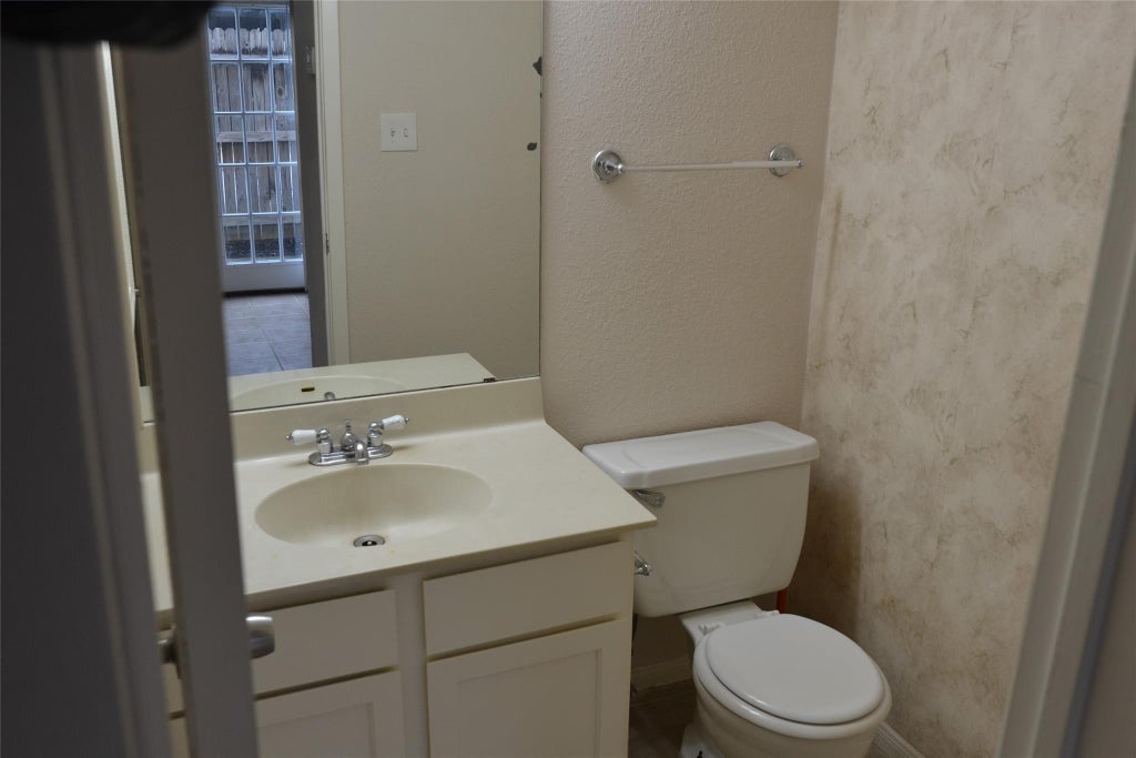 Photo of 6111 Beverly Hill Street #43, Houston, TX 77057 (MLS # 44912460)
