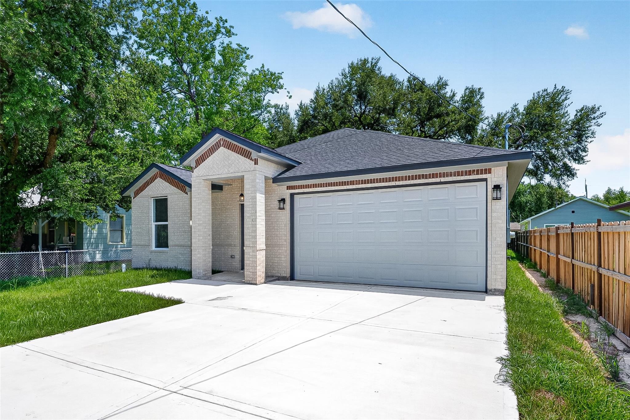 130 E Melville Drive
