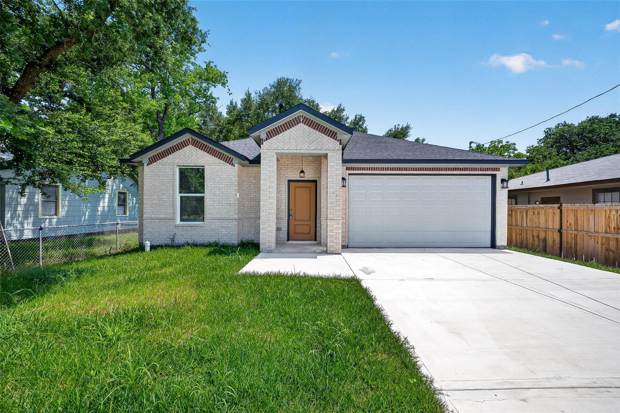 130 E Melville Drive