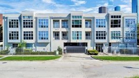 207 Pierce Street 301 Houston TX 77002