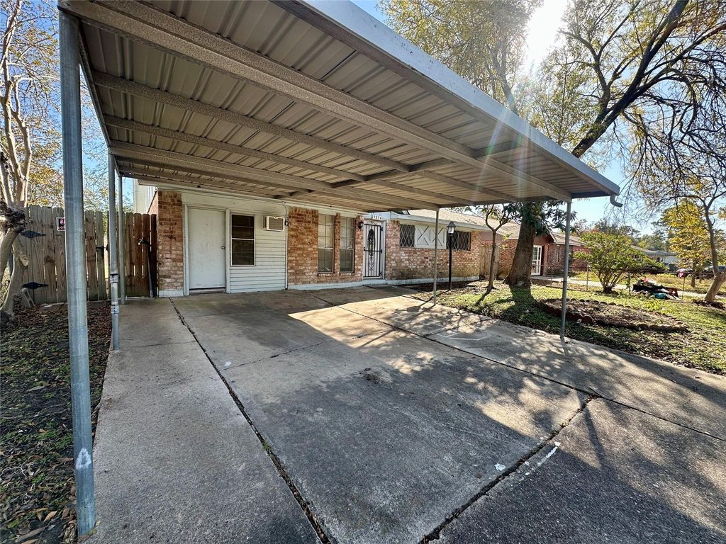Photo of 9834 Denning Drive, Houston, TX 77078 (MLS # 91759620)