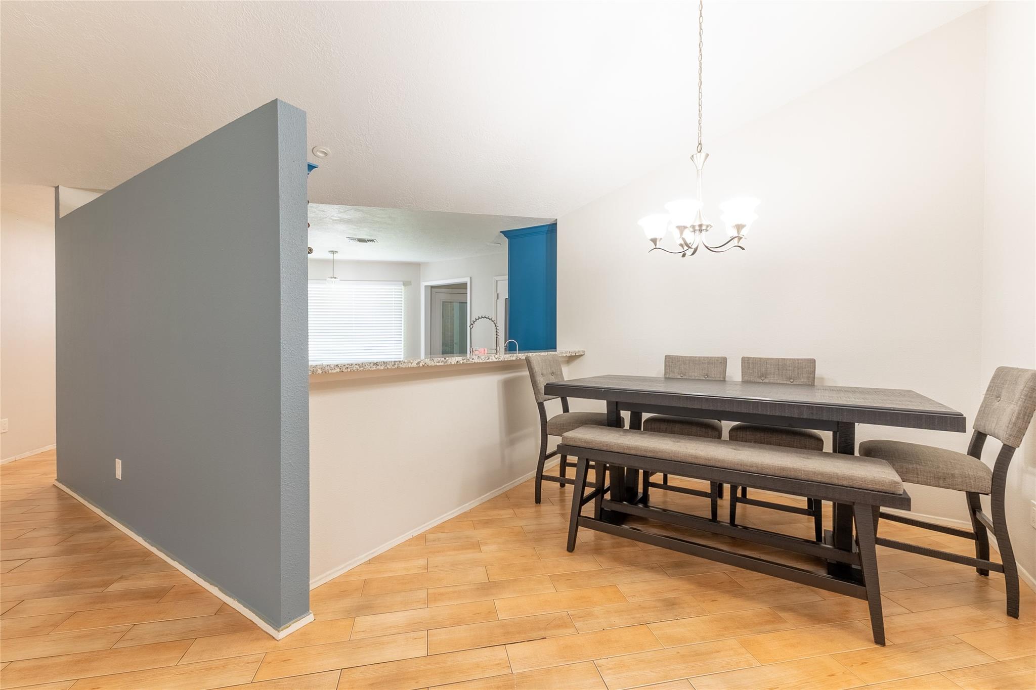 6323 Bridgegate Drive