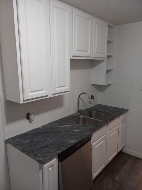 Photo of 2681 Gessner Road #402, Houston, TX 77080 (MLS # 59139345)