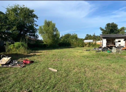 Photo of 5502 Apala Drive, Houston, TX 77032 (MLS # 62894120)