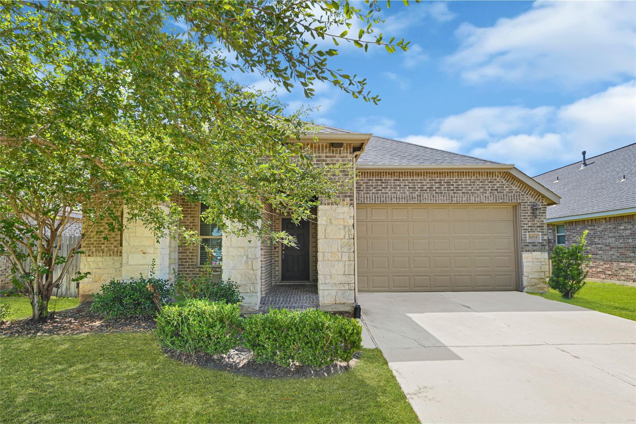 8414 Victoria Springs Drive