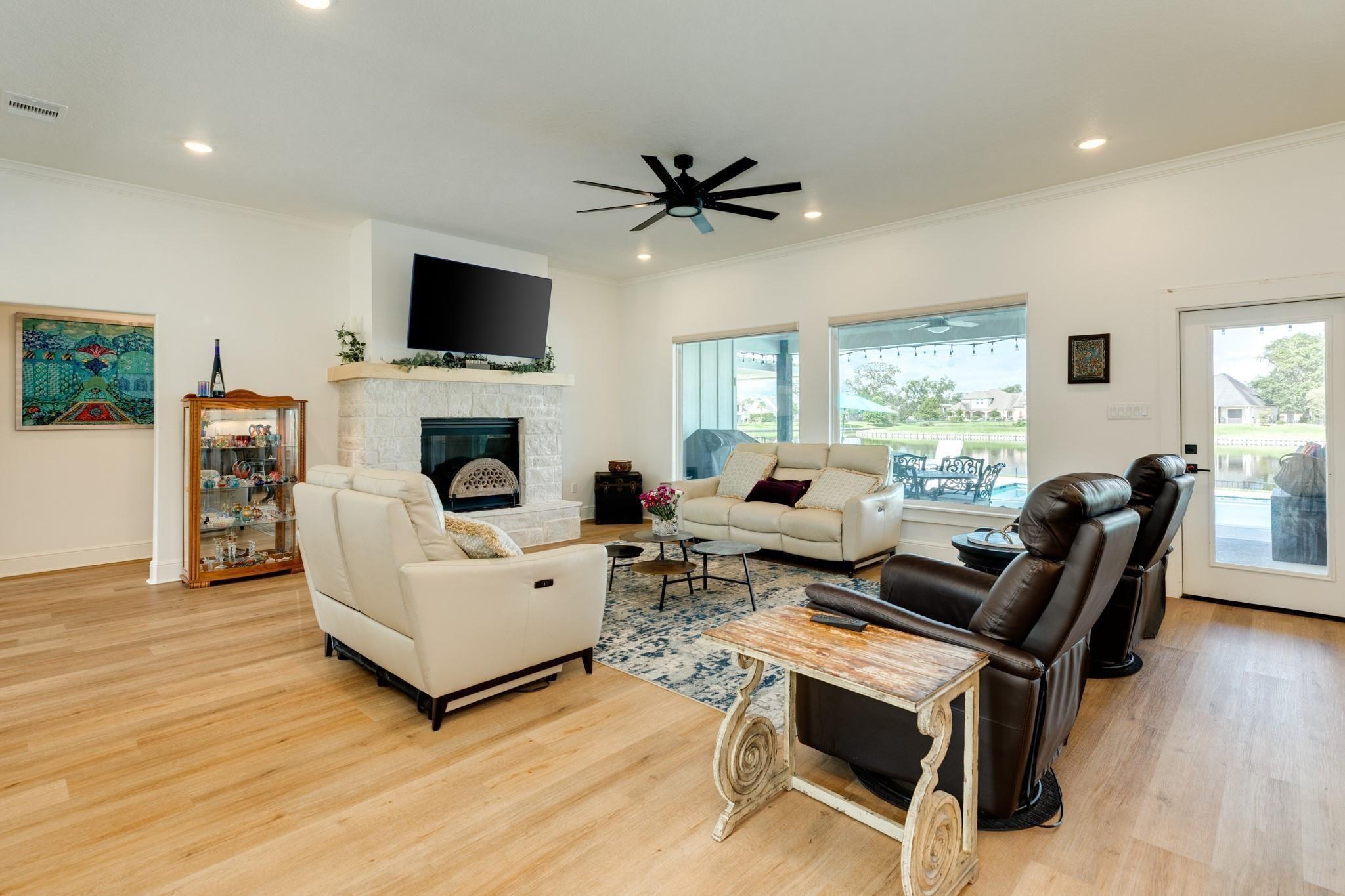 217 Arrowhead Drive