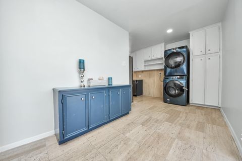 Tiny photo for 2711 Briarhurst Drive #18, Houston, TX 77057 (MLS # 83091951)