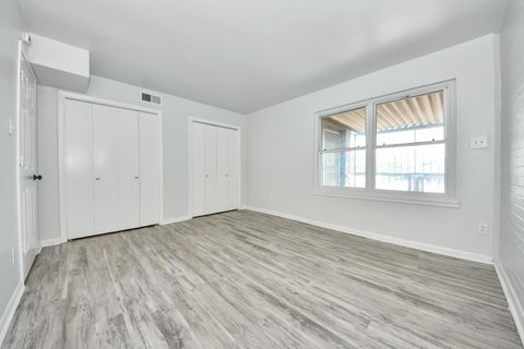 Tiny photo for 2711 Briarhurst Drive #18, Houston, TX 77057 (MLS # 83091951)
