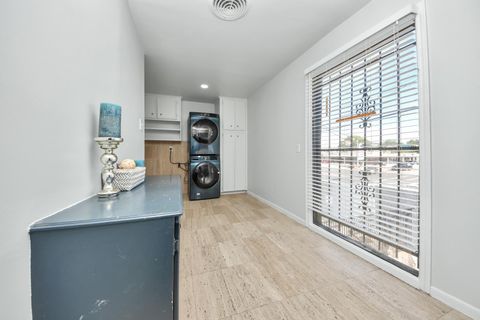Tiny photo for 2711 Briarhurst Drive #18, Houston, TX 77057 (MLS # 83091951)
