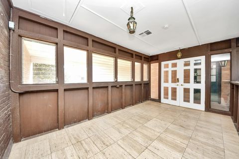 Tiny photo for 2711 Briarhurst Drive #18, Houston, TX 77057 (MLS # 83091951)