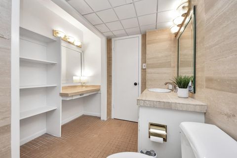 Tiny photo for 2711 Briarhurst Drive #18, Houston, TX 77057 (MLS # 83091951)