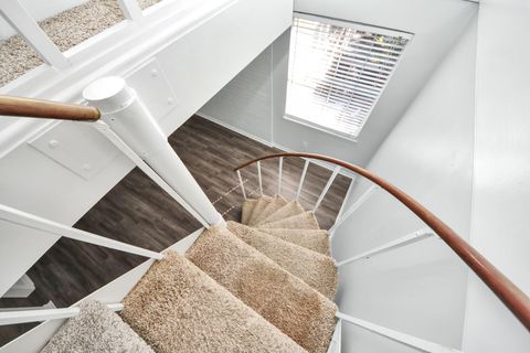 Tiny photo for 2711 Briarhurst Drive #18, Houston, TX 77057 (MLS # 83091951)