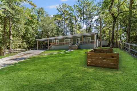 Photo of 495 Oak Tree Drive, Point Blank, TX 77364 (MLS # 32716666)