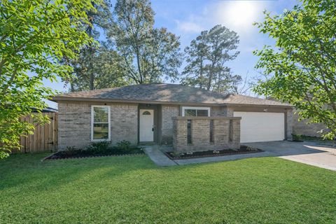 Homes For Sale - 6930 Maple Fox Drive<br/> Humble, TX 77338