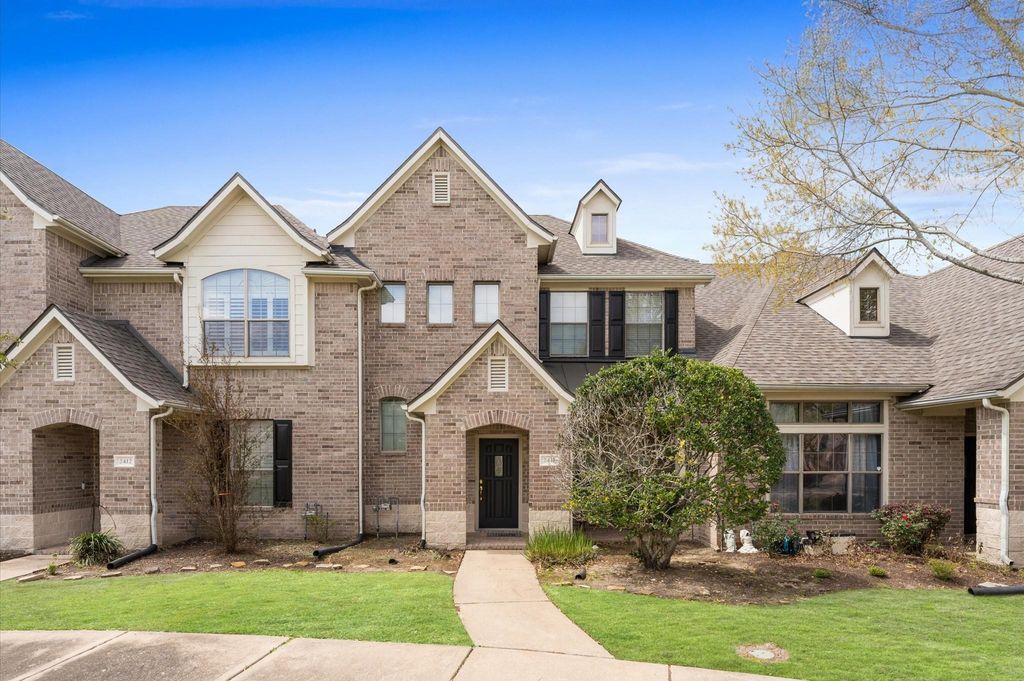 Photo of 2411 Clippers Square, Houston, TX 77058 (MLS # 91374438)