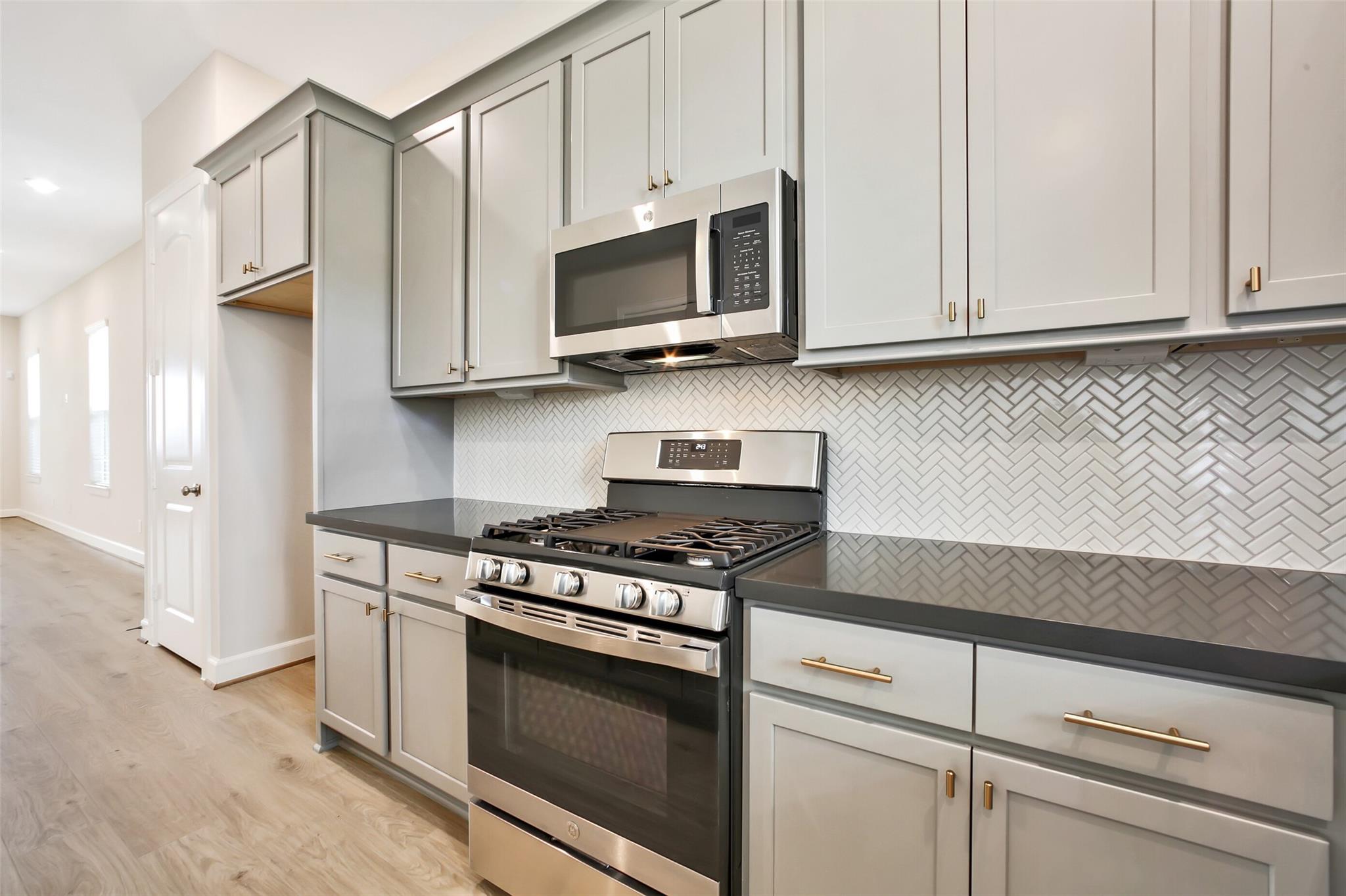 2517 S Houston Avenue