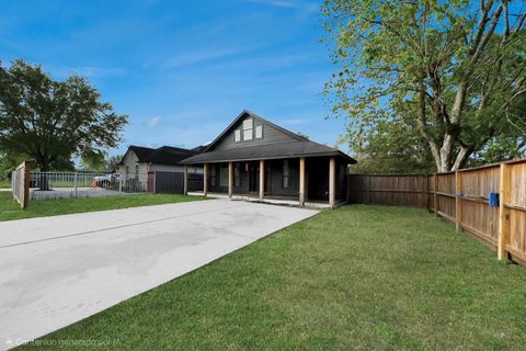 Tiny photo for 6833 Stone Haven Way, Houston, TX 77085 (MLS # 96326296)