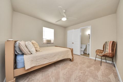 Tiny photo for 6833 Stone Haven Way, Houston, TX 77085 (MLS # 96326296)