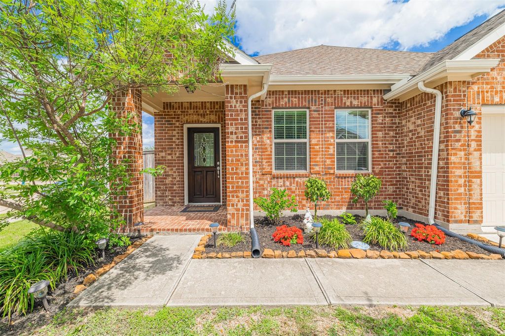 Photo of 6026 Skylar Meadows Ct Ct, Richmond, TX 77407 (MLS # 55509539)