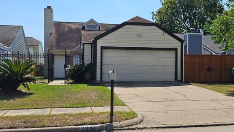 Photo of 11841 Spring Grove Drive, Houston, TX 77099 (MLS # 96111017)