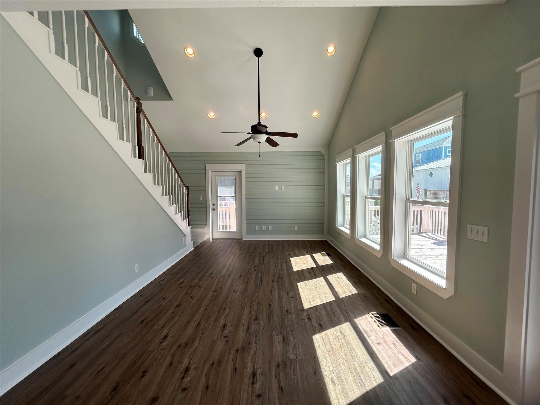 2634 Whitecap