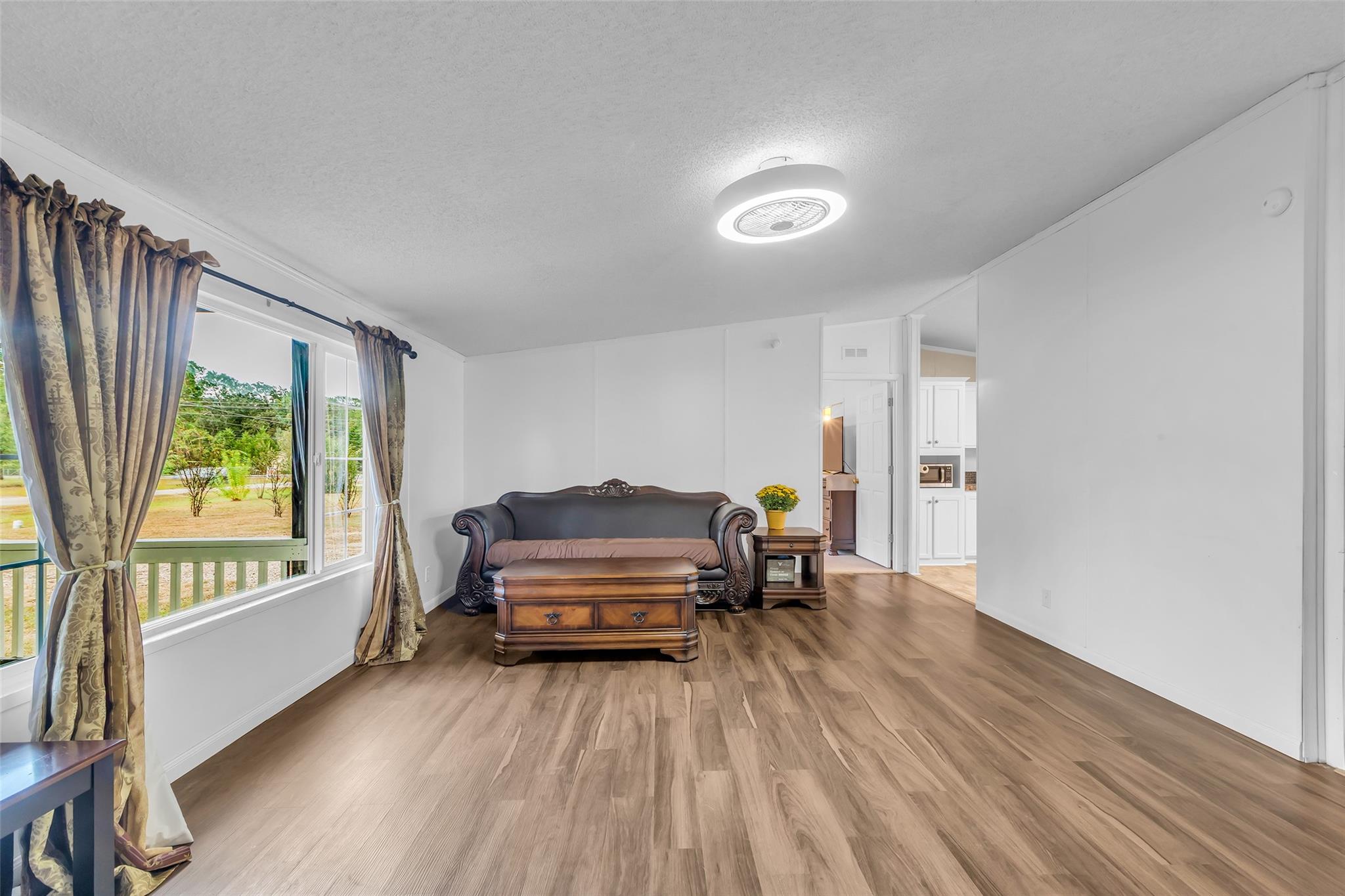 16352 Crockett Crossing