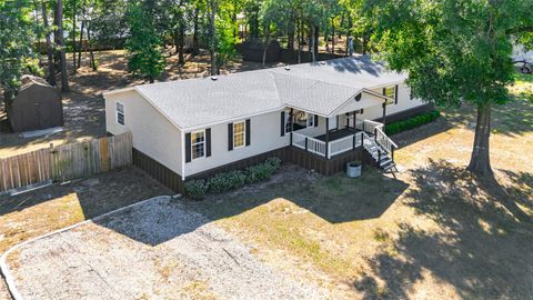 Photo of 16352 Crockett Crossing, Conroe, TX 77303 (MLS # 34482662)