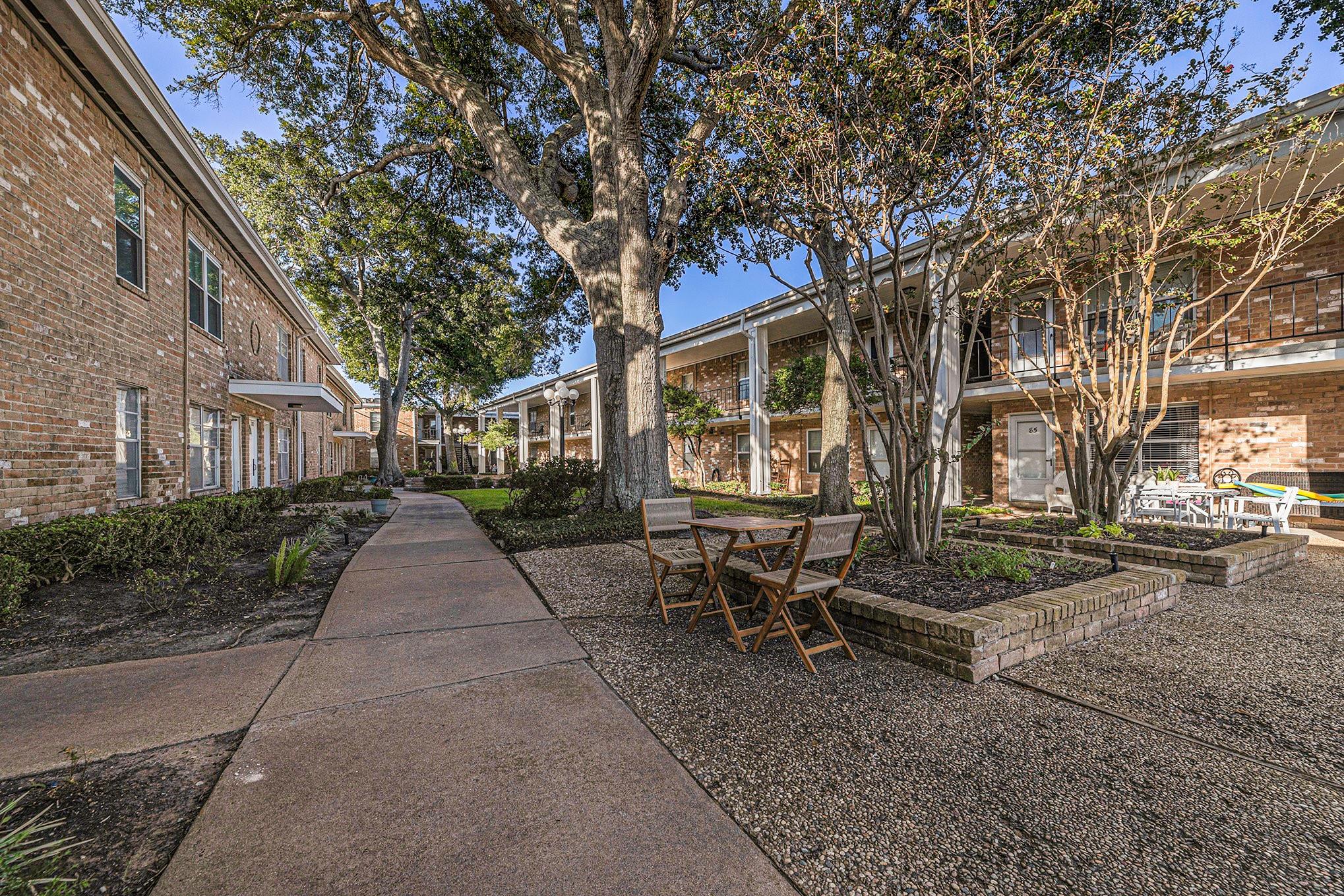 3535 Nasa Rd 1 Parkway 104