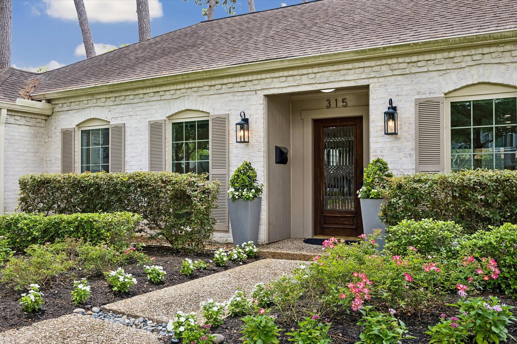 315 Fawnlake Drive