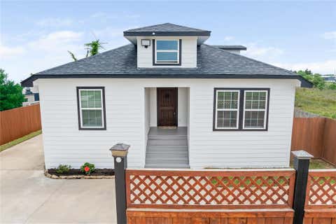 Photo of 1244 Road 5705, Cleveland, TX 77327 (MLS # 25041188)