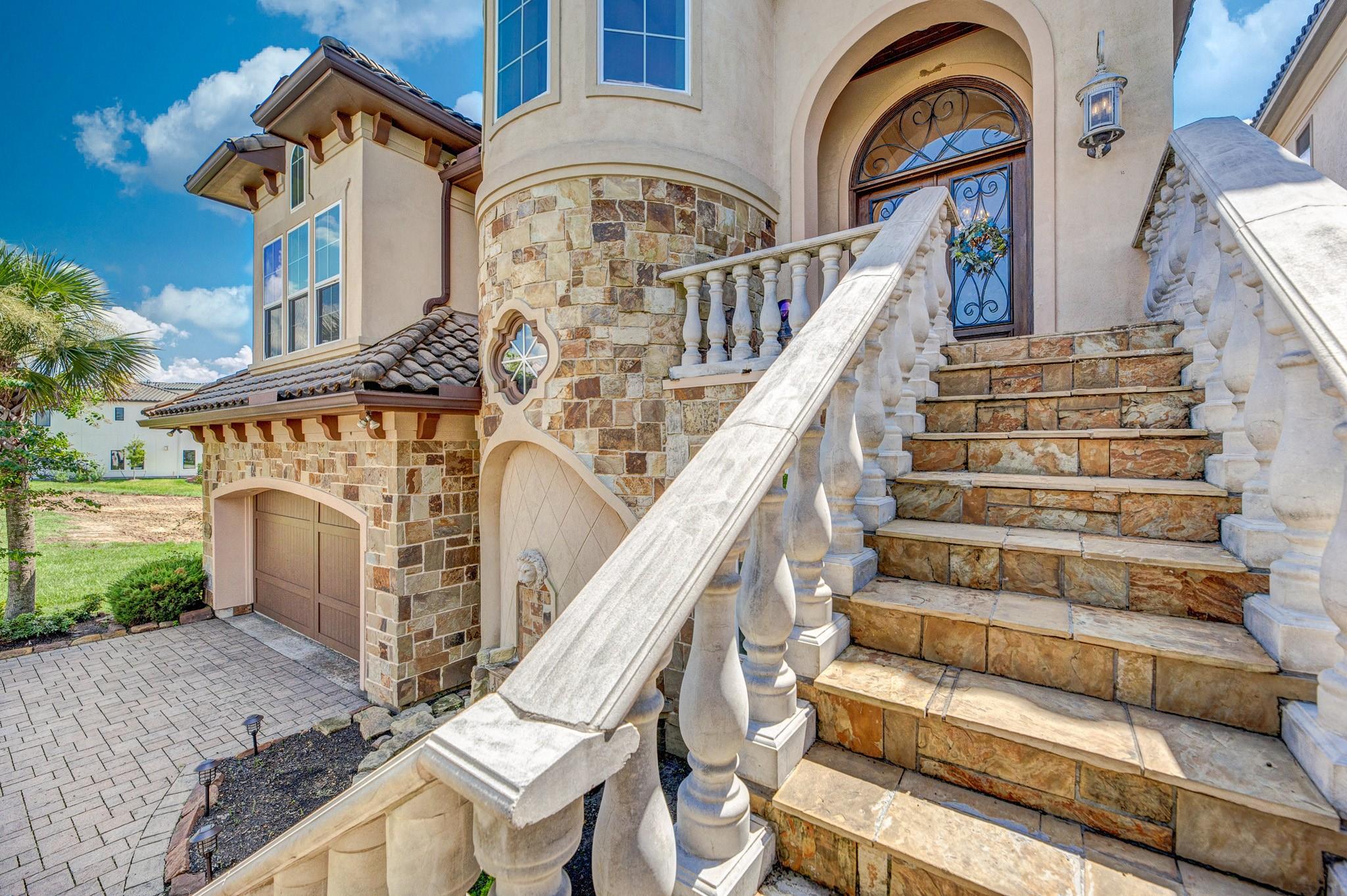 12349 Tramonto Drive