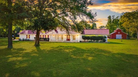 Photo of 2286 S Fm 1988, Livingston, TX 77351 (MLS # 80208600) Photo of 2286 S Fm 1988, Livingston, TX 77351 (MLS # 80208600)