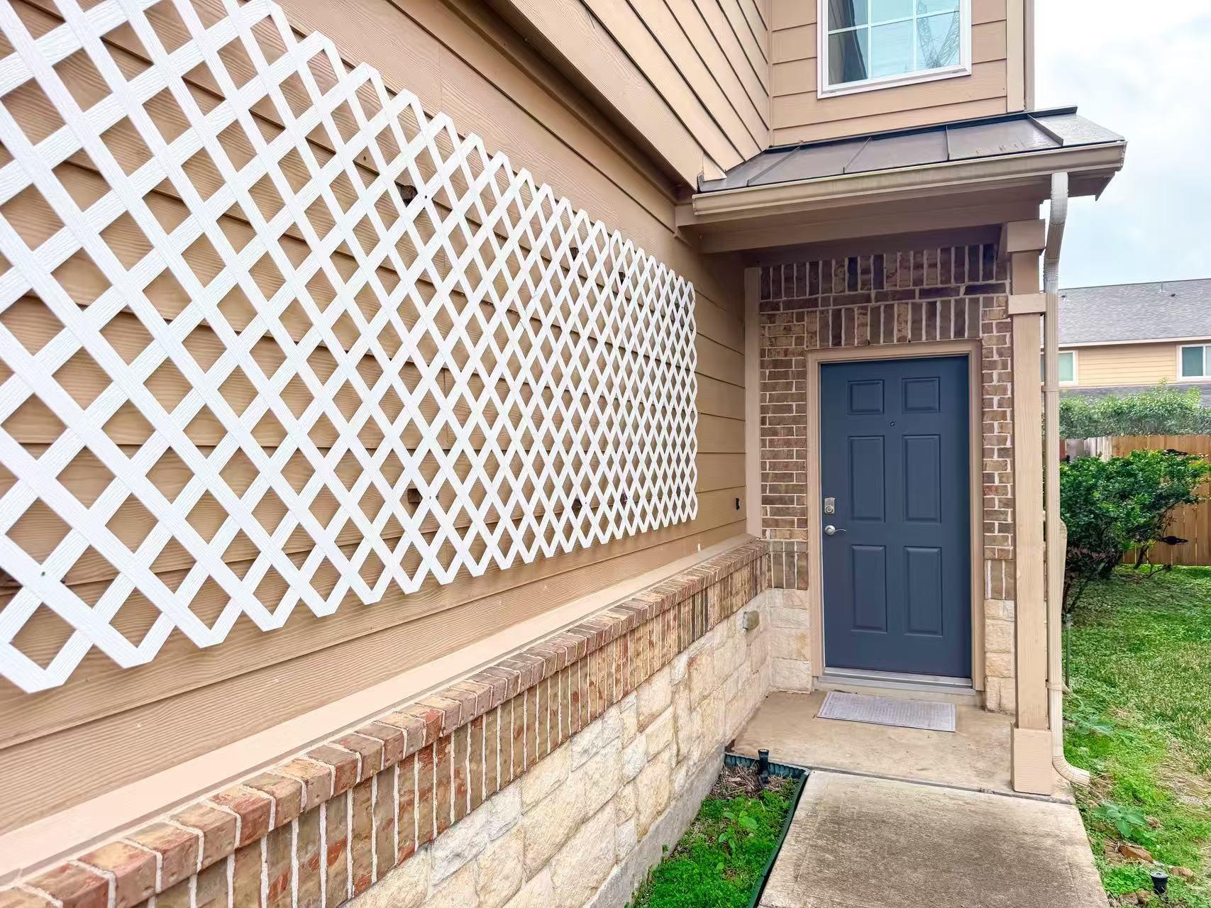 3923 Calgary Circle