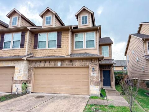 Photo of 3923 Calgary Circle, Missouri City, TX 77459 (MLS # 83351390)