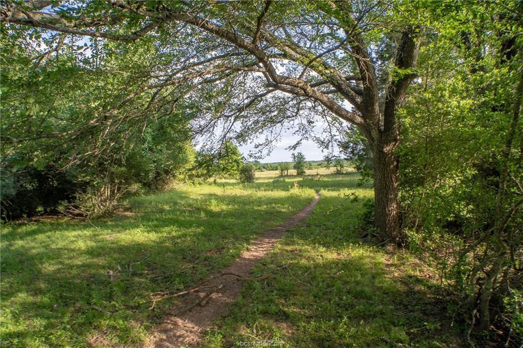 9525 S Hickory Loop County Road