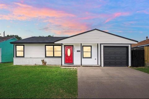 Photo of 404 Glenmore Drive, Pasadena, TX 77503 (MLS # 95212437)