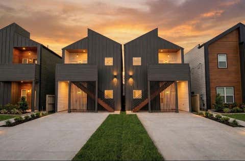 Photo of 326 Clearwater Street #D, Houston, TX 77029 (MLS # 5252931)