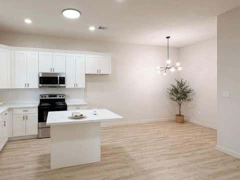 Tiny photo for 326 Clearwater Street #D, Houston, TX 77029 (MLS # 5252931)