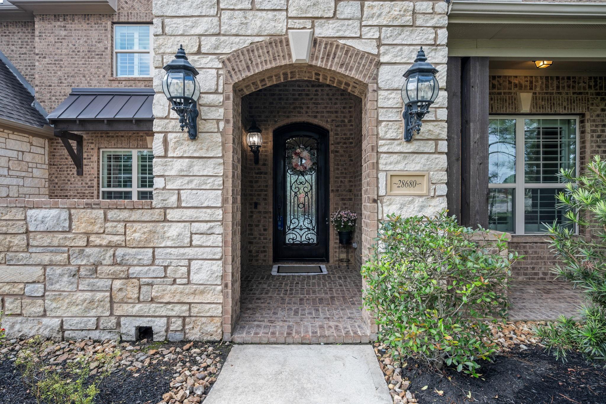 28680 Clear Woods Drive