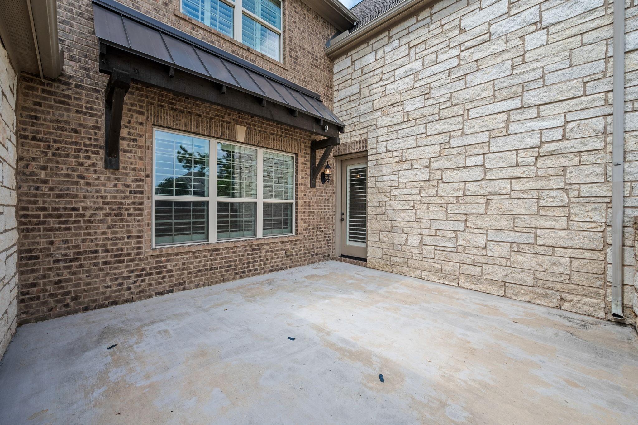 28680 Clear Woods Drive