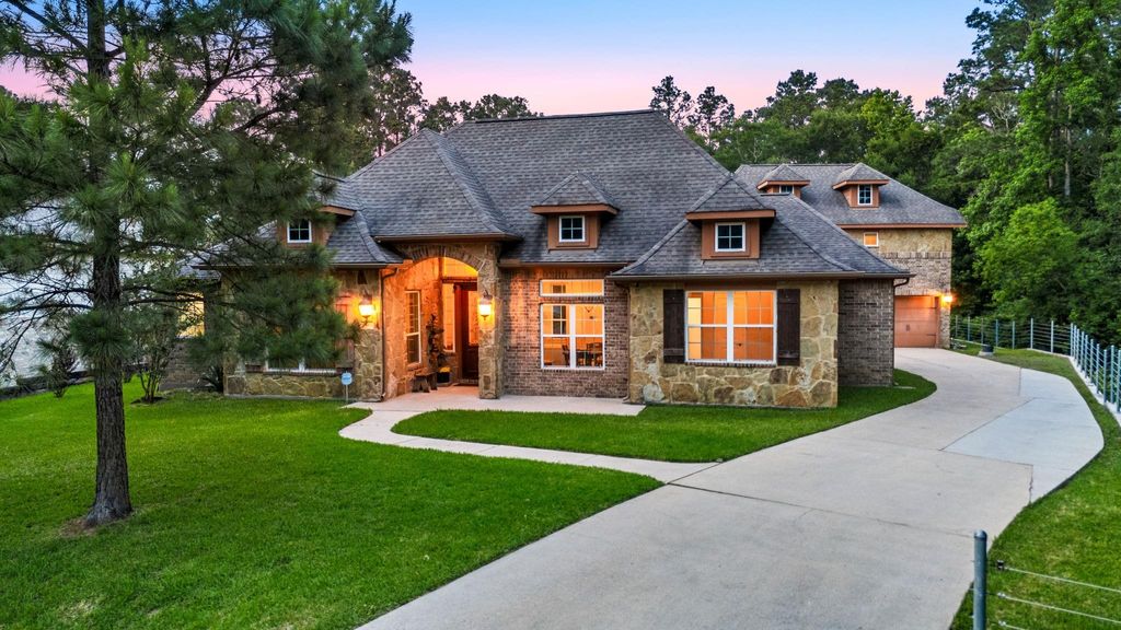 Photo of 42 Brookefield Circle, Magnolia, TX 77355 (MLS # 59787034)