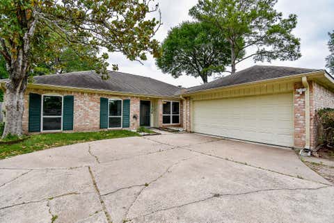 Photo of 14206 Ella Lee Lane, Houston, TX 77077 (MLS # 66382383)