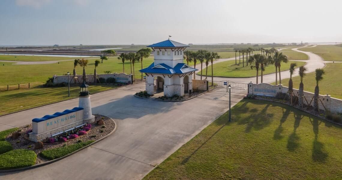 3032 Peninsula Point Drive