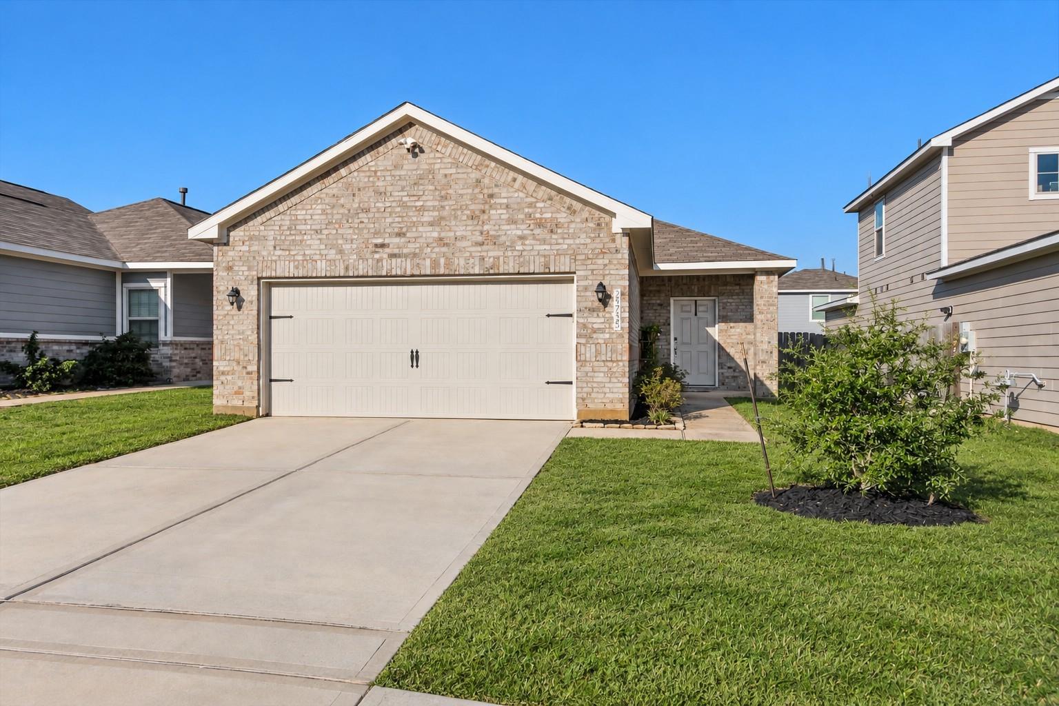 25735 Boxwood Hedge Lane