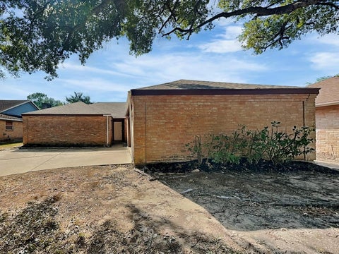 Photo of 4907 Eagle Trail Drive, Houston, TX 77084 (MLS # 20640282)