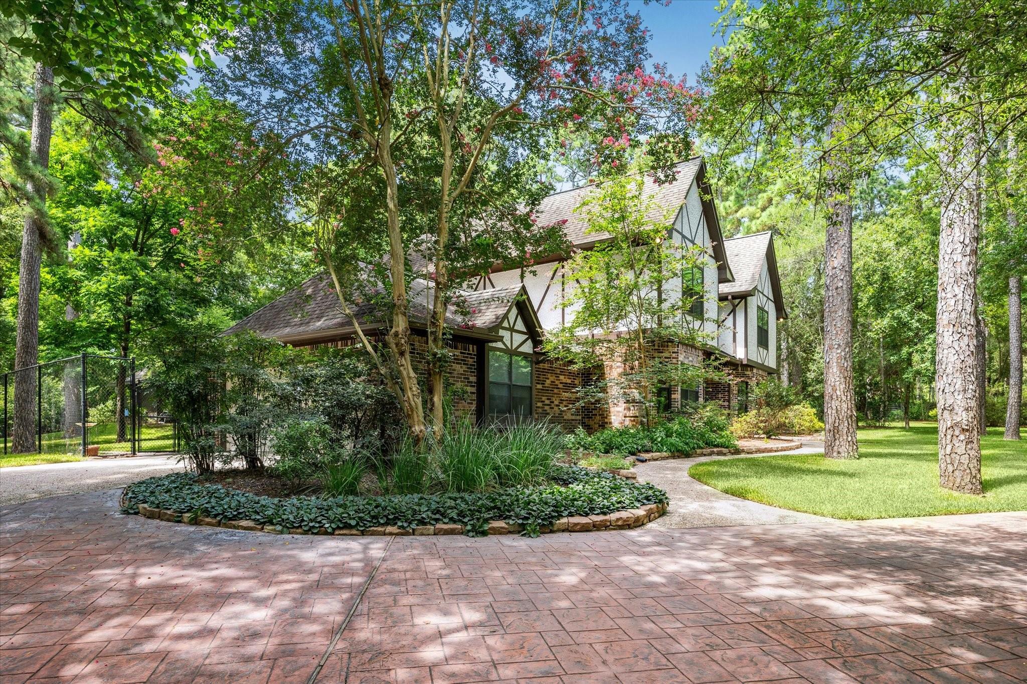 12190 Willowridge Circle